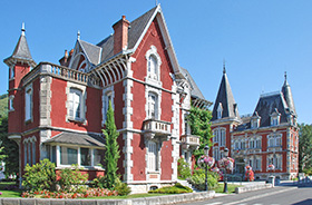 Rathaus von Lourdes © Roland Darré (Wikipedia)